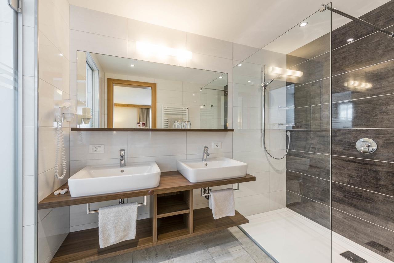 Stoa - Elegant & Romantic Guest House - "Adults Only" San Vigilio Di Marebbe Ngoại thất bức ảnh